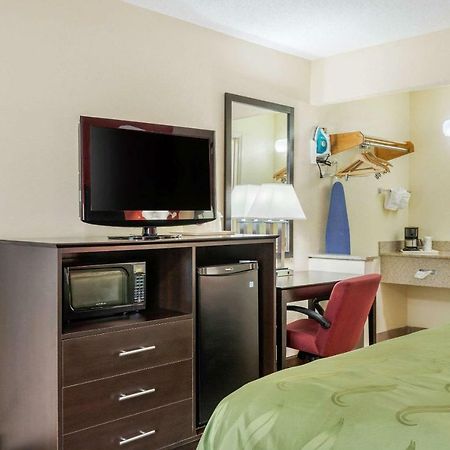 Quality Inn & Suites Lexington Exterior foto